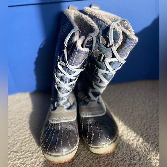 Sorel Winter Snow Boots - Picture 2 of 7